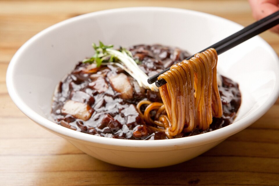 Jjajangmyeon: The Most Beloved Koreanized Chinese Dish